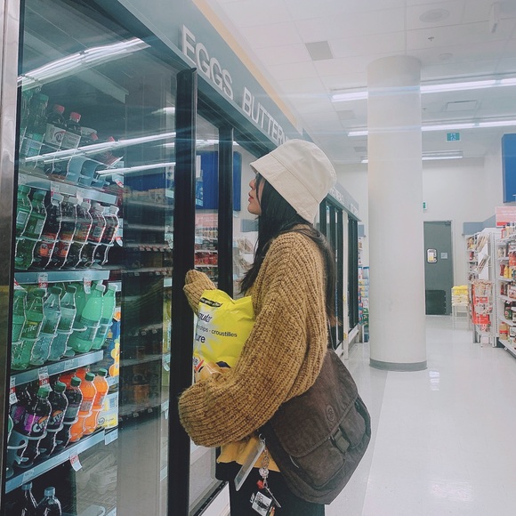 Bucket Hat - Picture 4 of 10